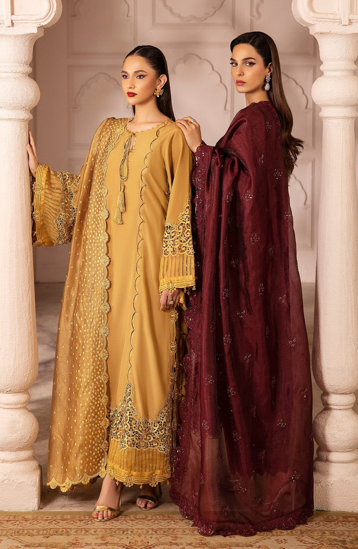 Side pose of model in Crystal Cascades ensemble