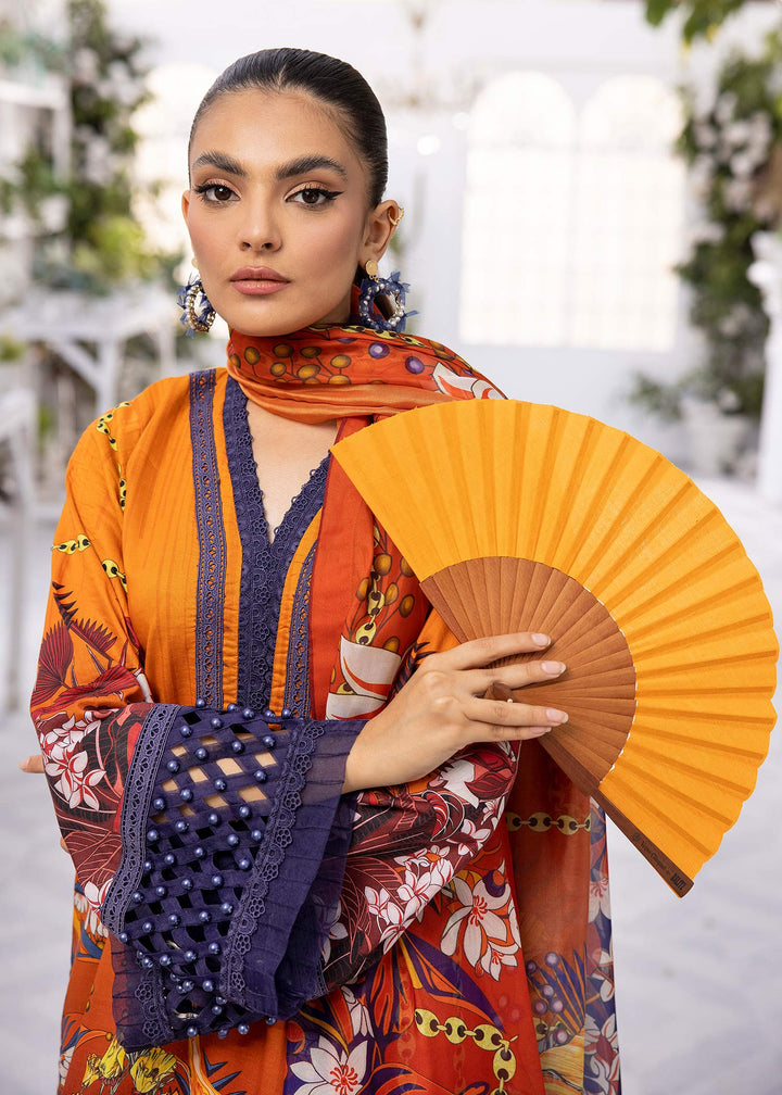 Graceful Glow neckline and front placket close-up