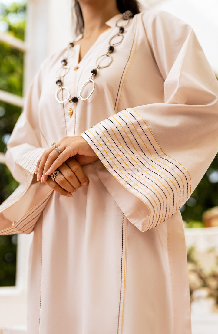 Sleeve and hemline of Light Dew outfit