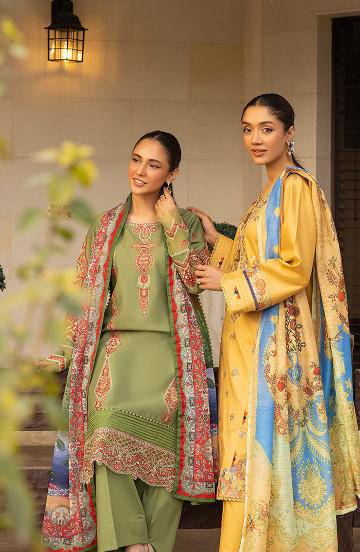 Two Model styled in Sunehri Aura by TESSA