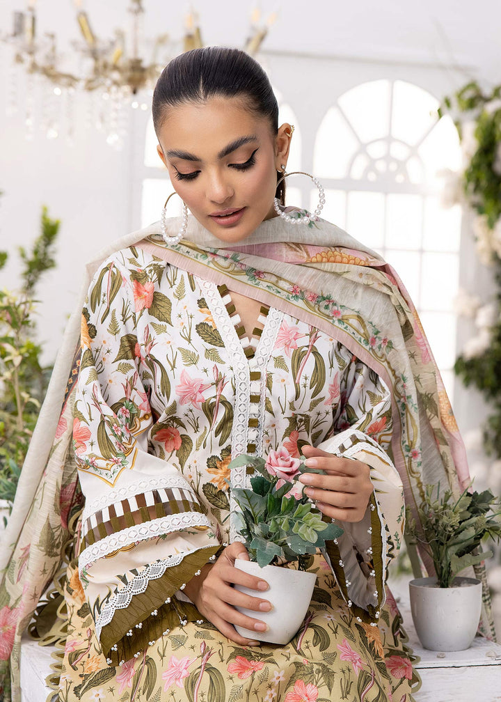 Neckline embroidery of TESSA Vintage Vibes