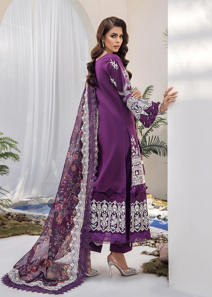 Violet Persona back design and stitching detail