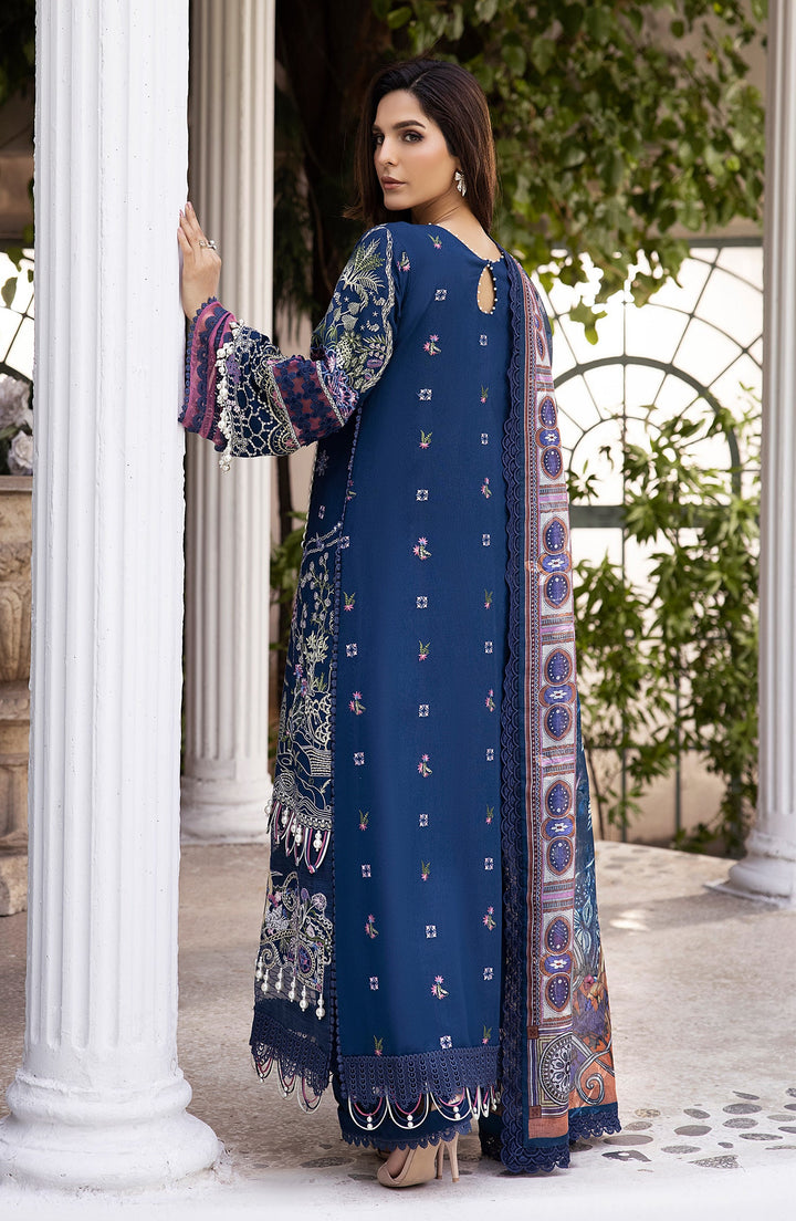 Back view of Zinc Mist winter design